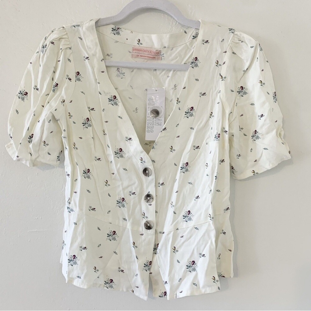 URBAN OUTFITTER FLORAL TOP S SMALL KELSEY FLORAL
